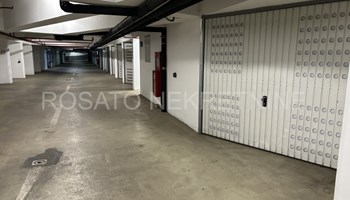 Garaža, 18 m2  Maksimir, Ravnice