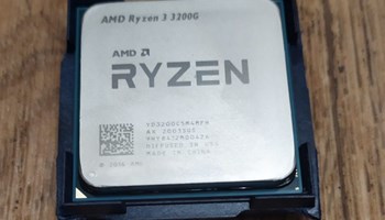 AMD Ryzen 3 3200G - 4 Cores, 4 Threads AM4 Socket