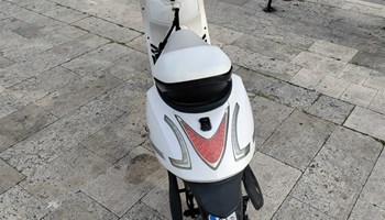 Električni skuter