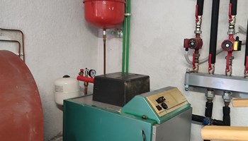 EKO-CUP M3 BG sa sanitarnom vodom, Terma Salus termostati, Spremnik 2000L i 700 litara lož ulja