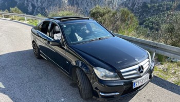Prodajem Mercedes-Benz C-klasa CDI180 220 cm3 AMG OPREMA