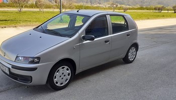 Fiat Punto 1.2  klima❄ servo volan + city,centralno,el.podizači itd...reg do 9mj 2024