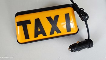 Taxi tabla krovna sa magnetima i led osvjetljenjem